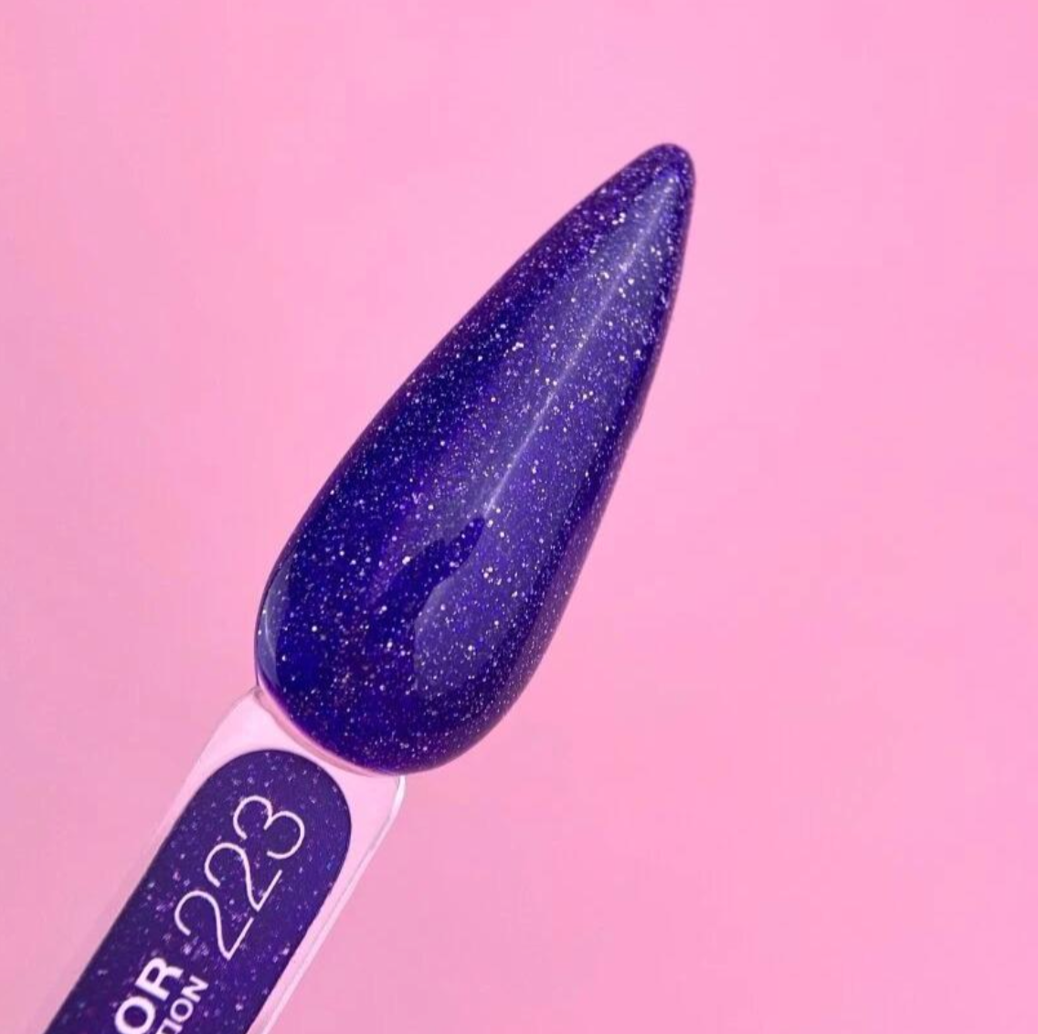 LUNAmoon Colour Gel Polish Reflection №223, 13ml